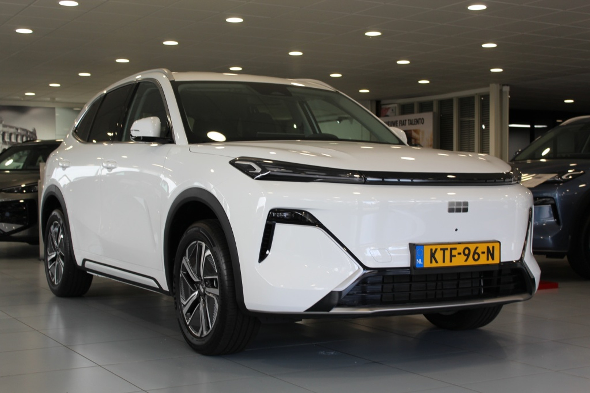GEELY Starray EM-i